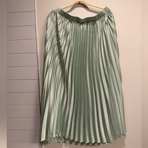 Elegant Pleated Skirt in Sage Green